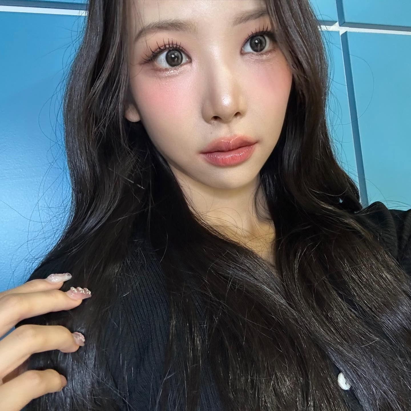 A moment captured by SECRET NUMBER's fan