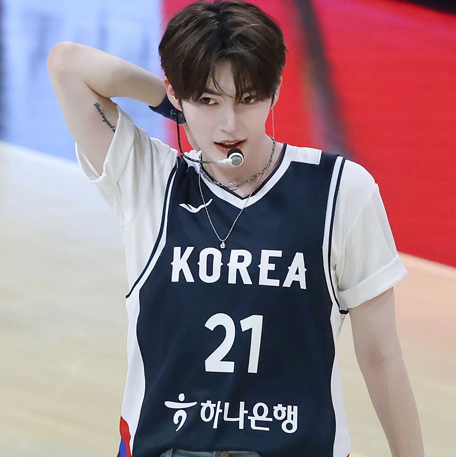 Latest photo of Sung Hanbin (ZEROBASEONE)