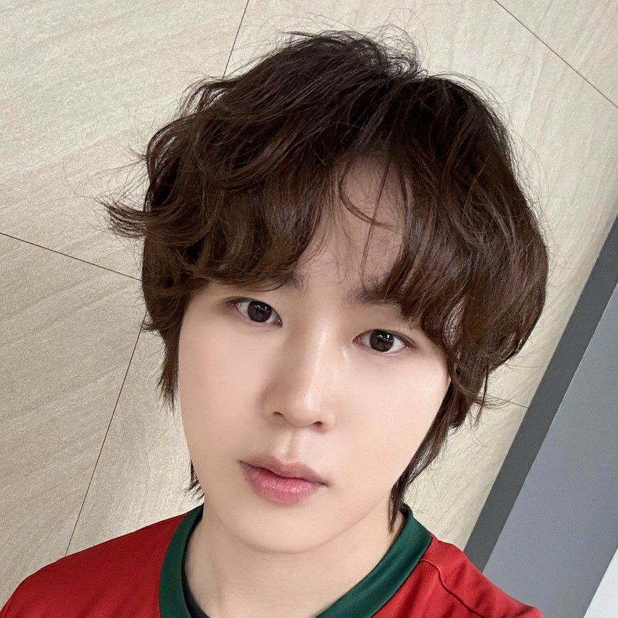 Latest photo of Ha Sungwoon