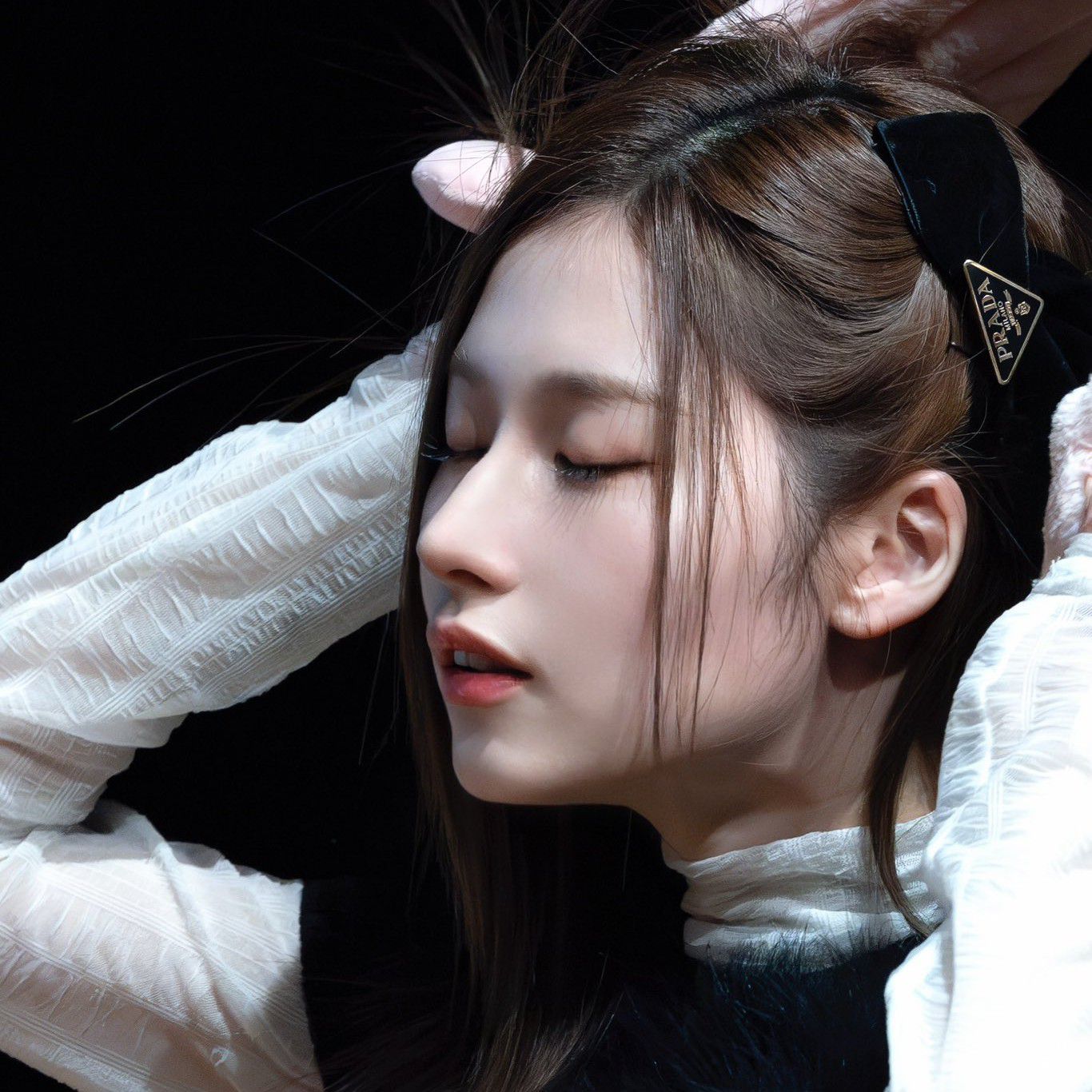 Sana (TWICE)的最新照片