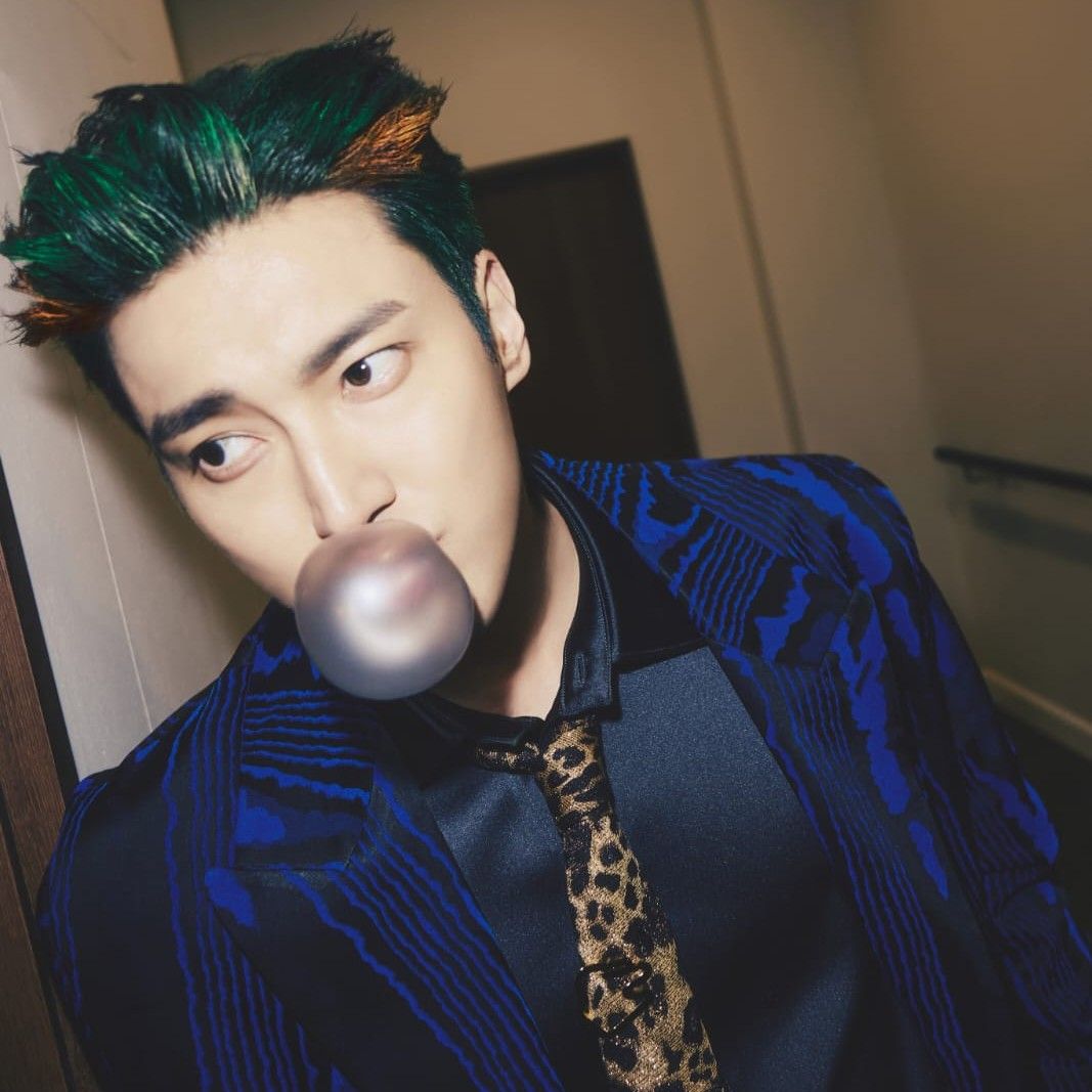 A moment captured by Siwon (Super Junior)'s fan