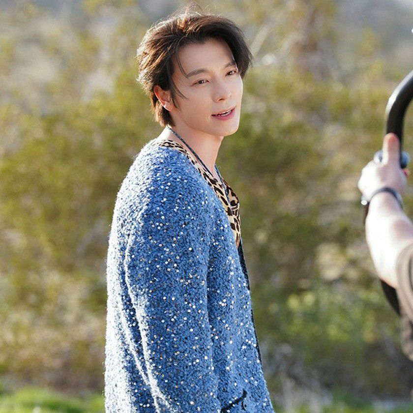A moment captured by Donghae (Super Junior)'s fan