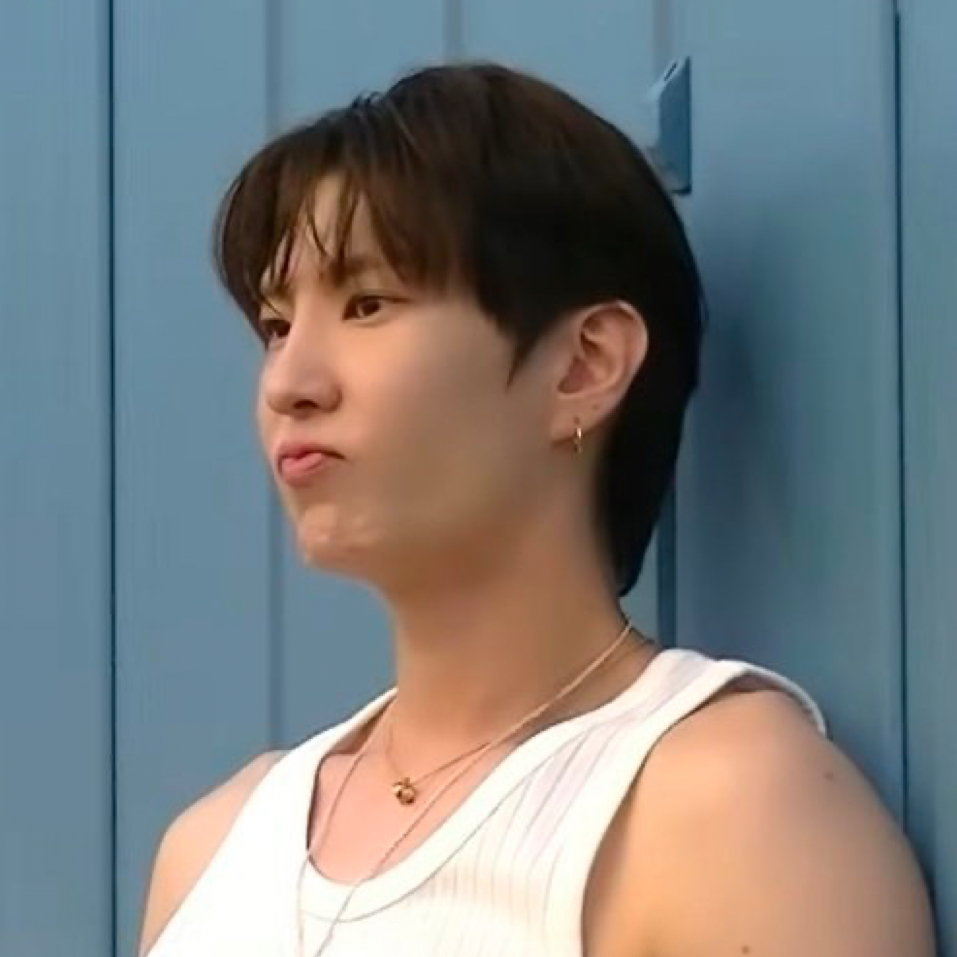 Latest photo of LEO (VIXX)