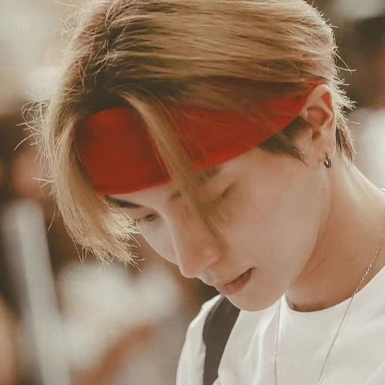 Recent activity shot of Leeteuk (Super Junior)
