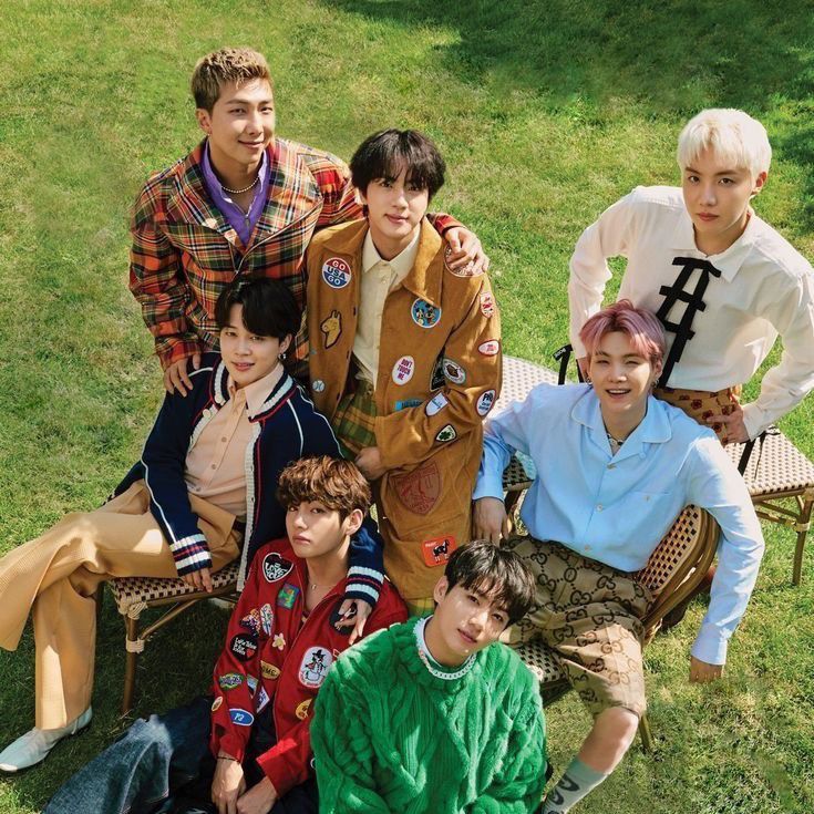 Foto aktivitas terbaru BTS