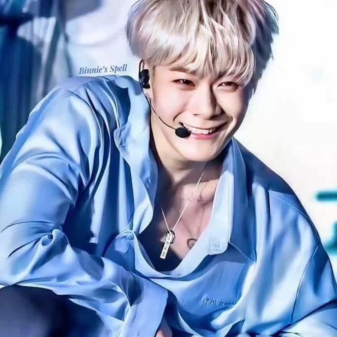 A moment captured by Moonbin (ASTRO)'s fan