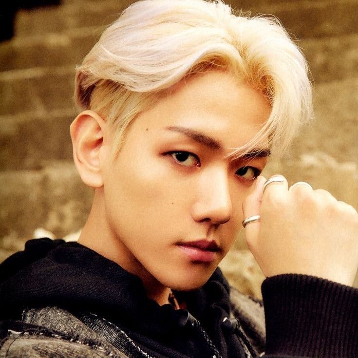 Foto aktivitas terbaru Baekhyun (EXO)