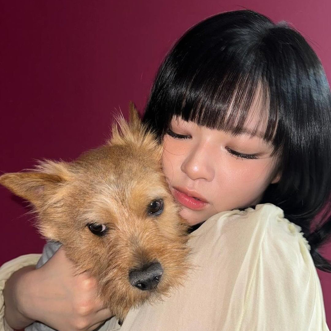 Behind-the-scenes cut of Jeongyeon (TWICE)