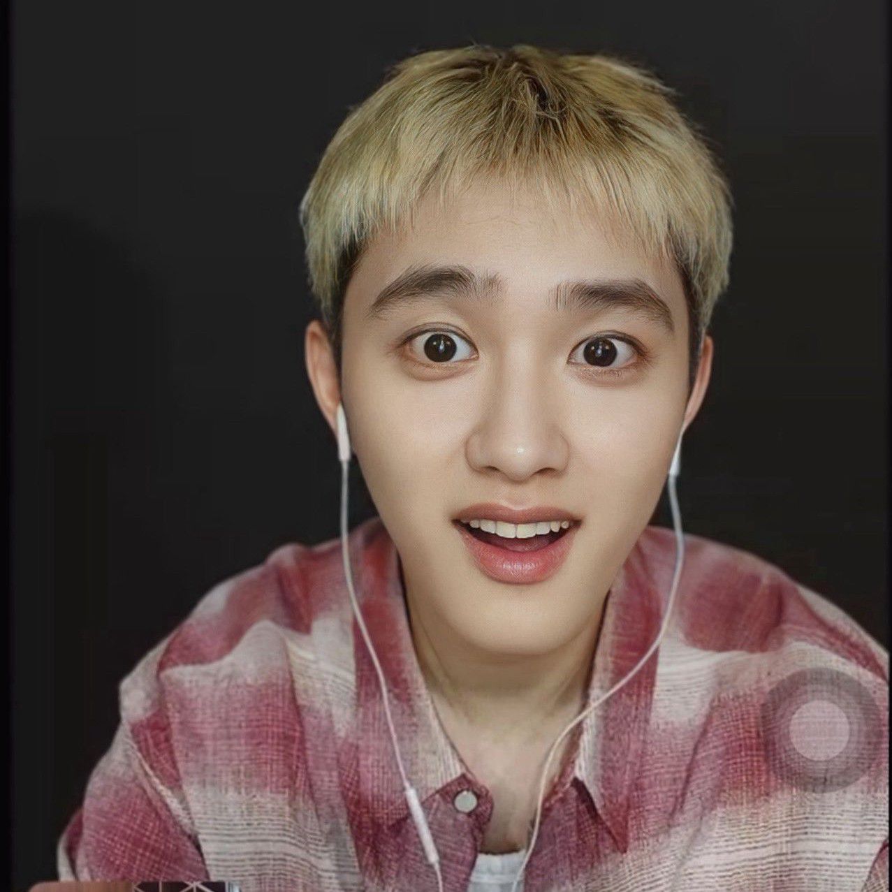 Recent activity shot of D.O. (EXO)