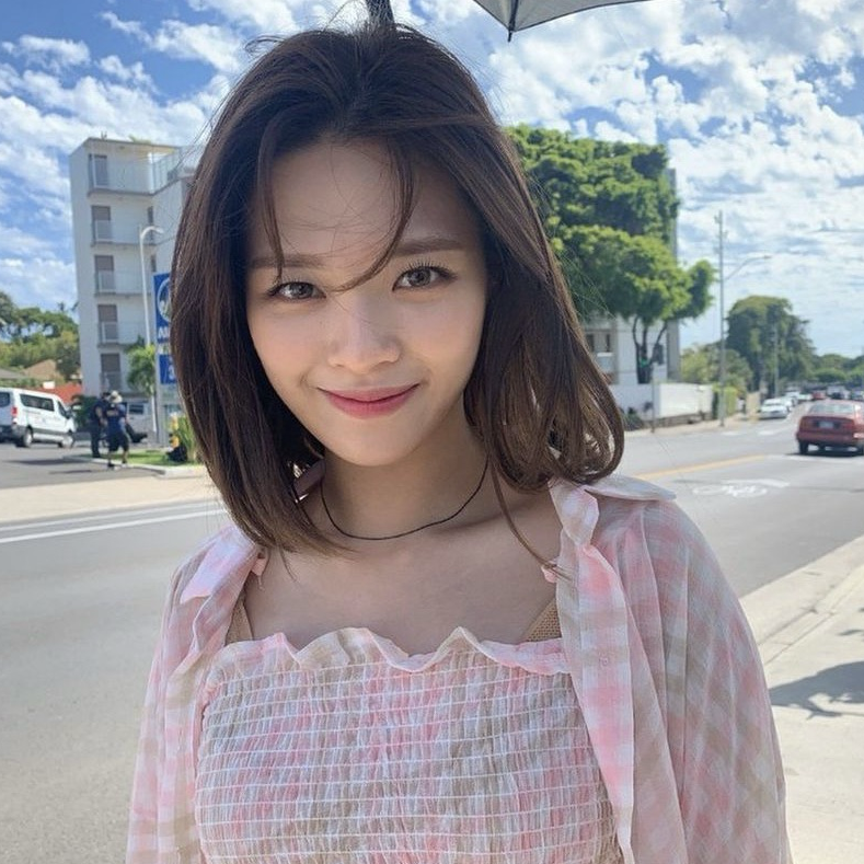 Latest photo of Jeongyeon (TWICE)