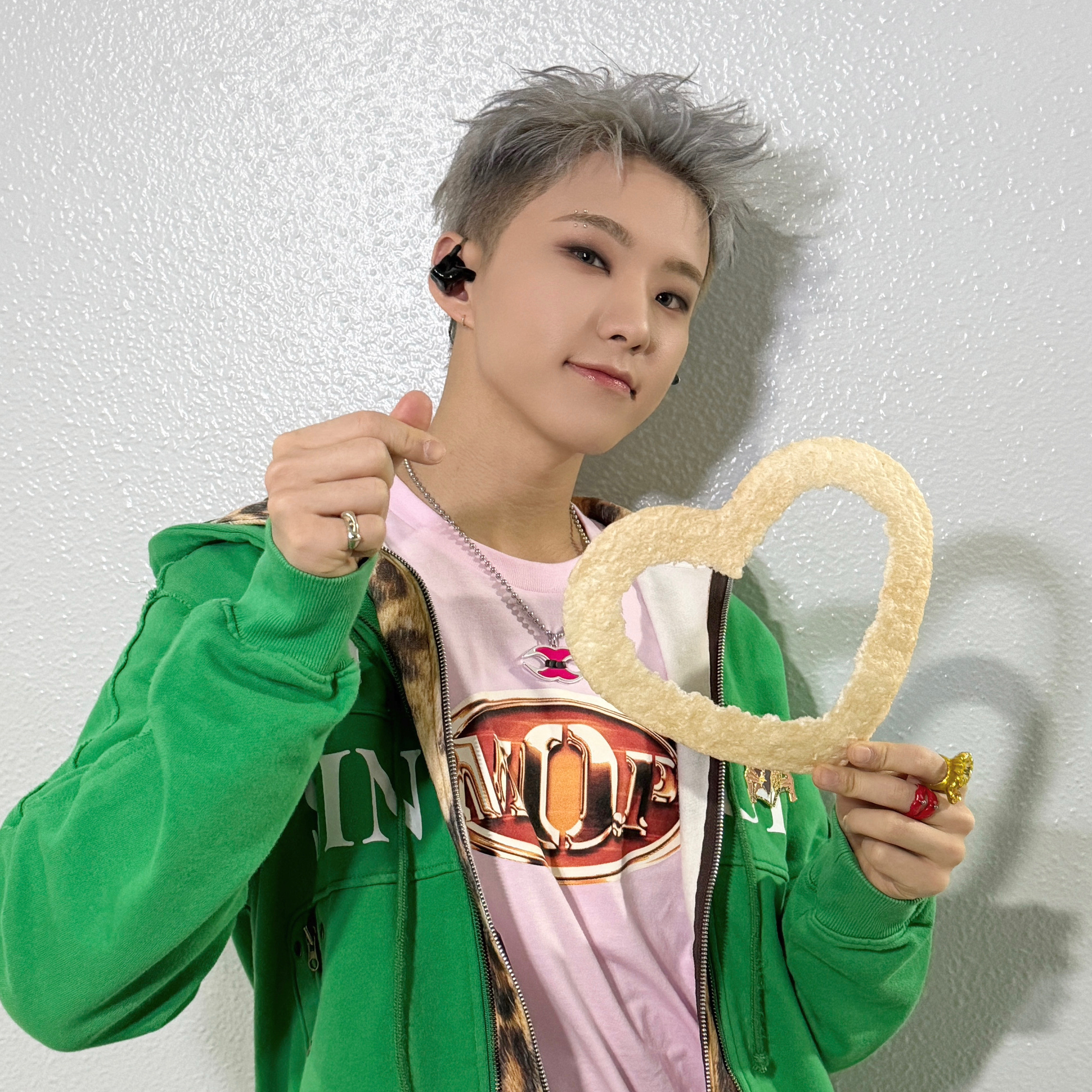 Latest photo of Hoshi (SEVENTEEN)