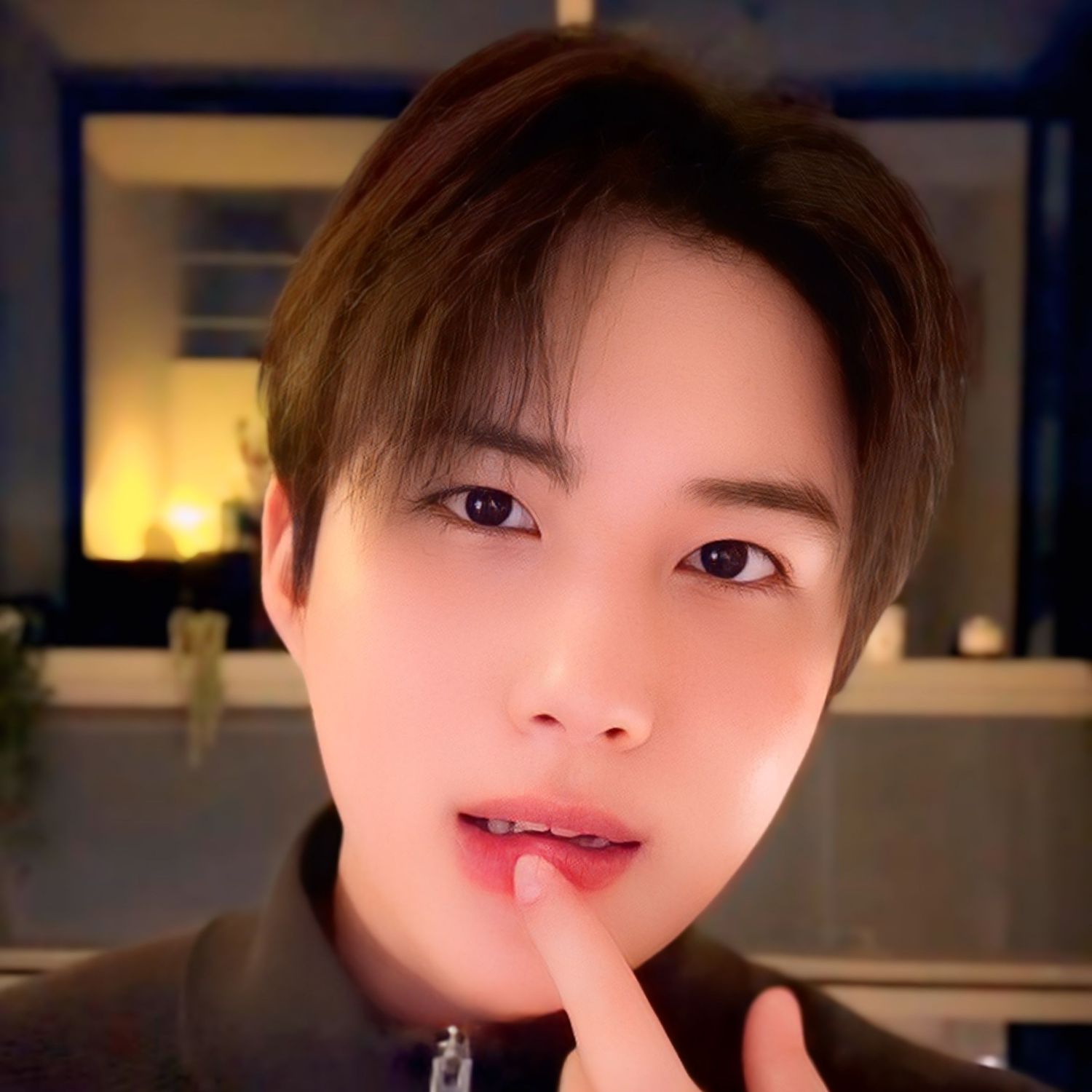 A moment captured by Wow (A.C.E)'s fan