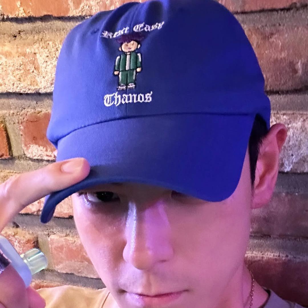 A moment captured by T.O.P's fan