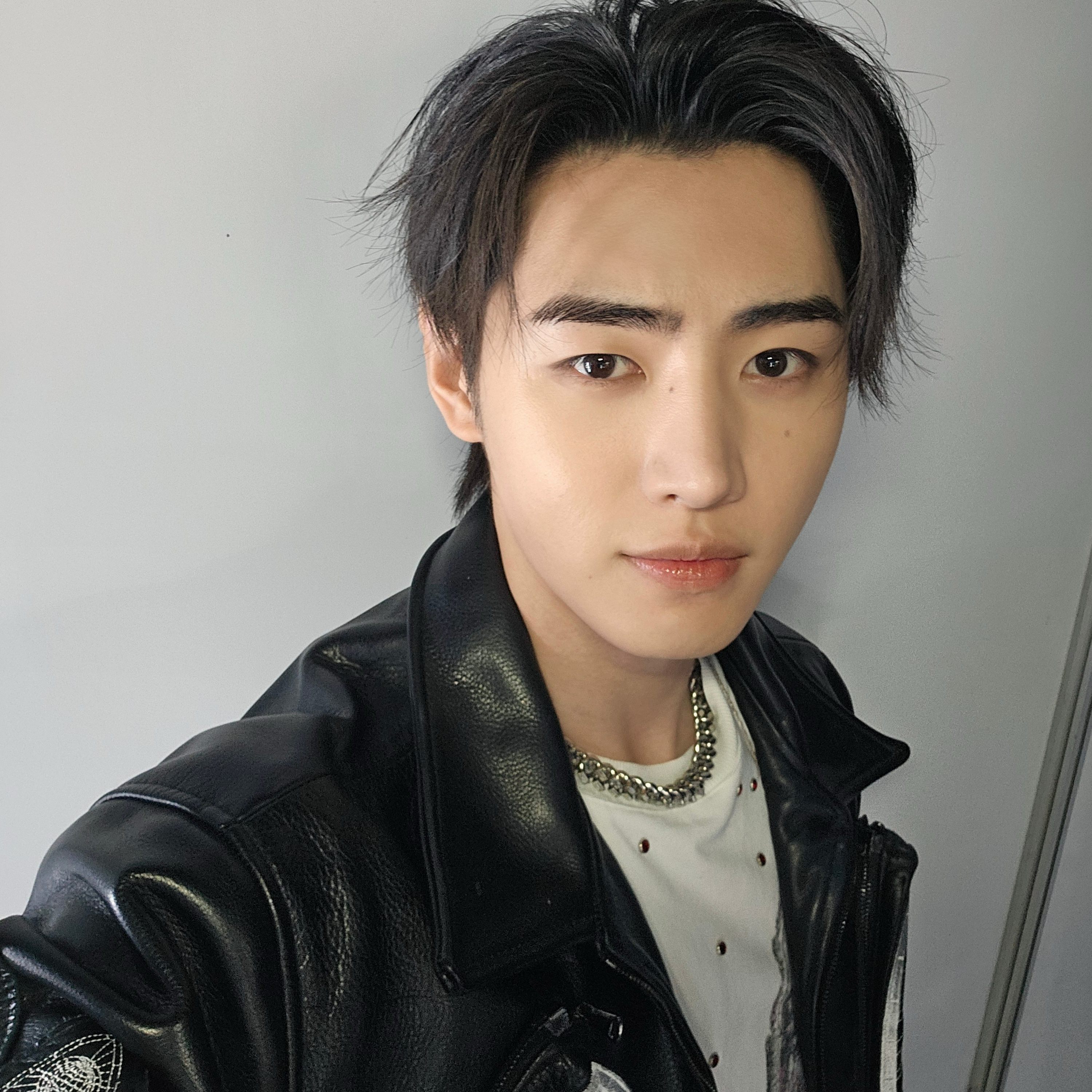 Behind-the-scenes cut of Sunghoon (ENHYPEN)