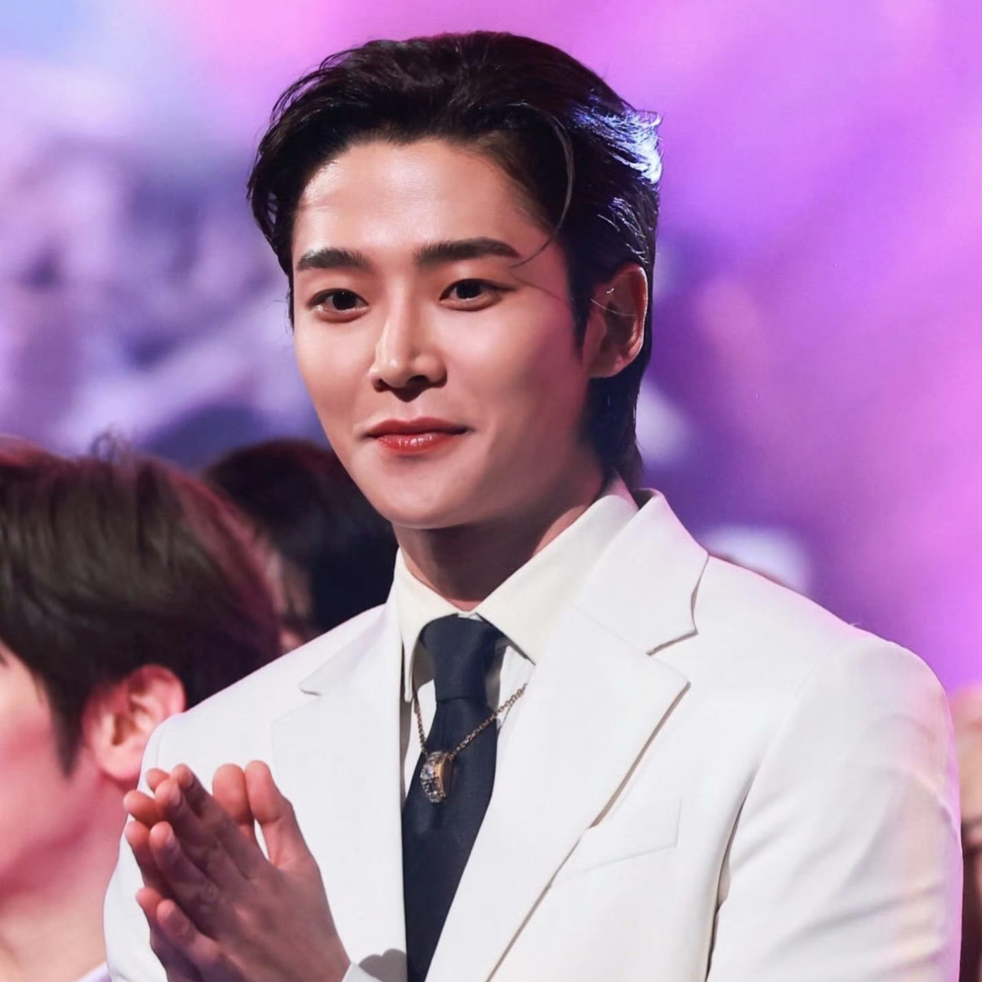 로운 최근 활동샷