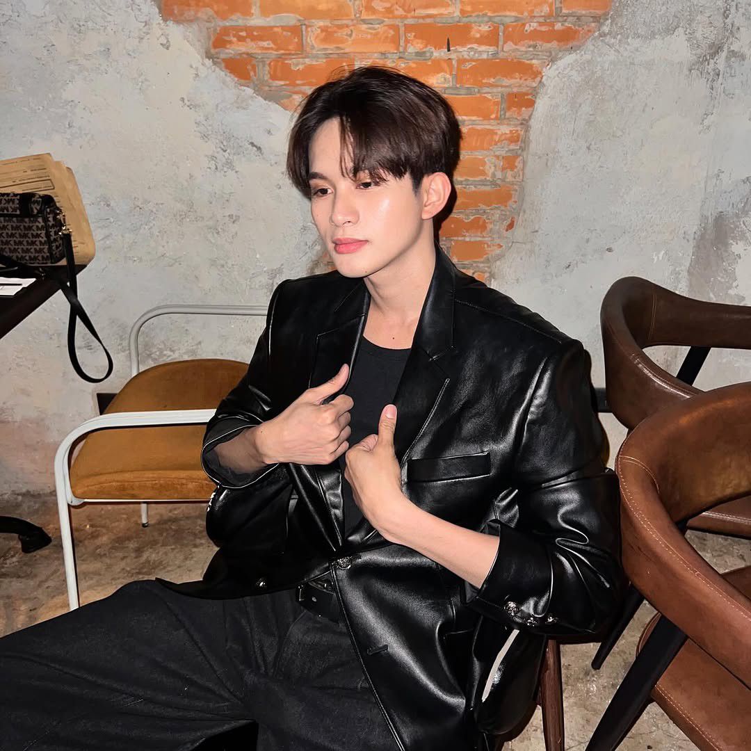 Winston (HORI7ON)的最新活動照片