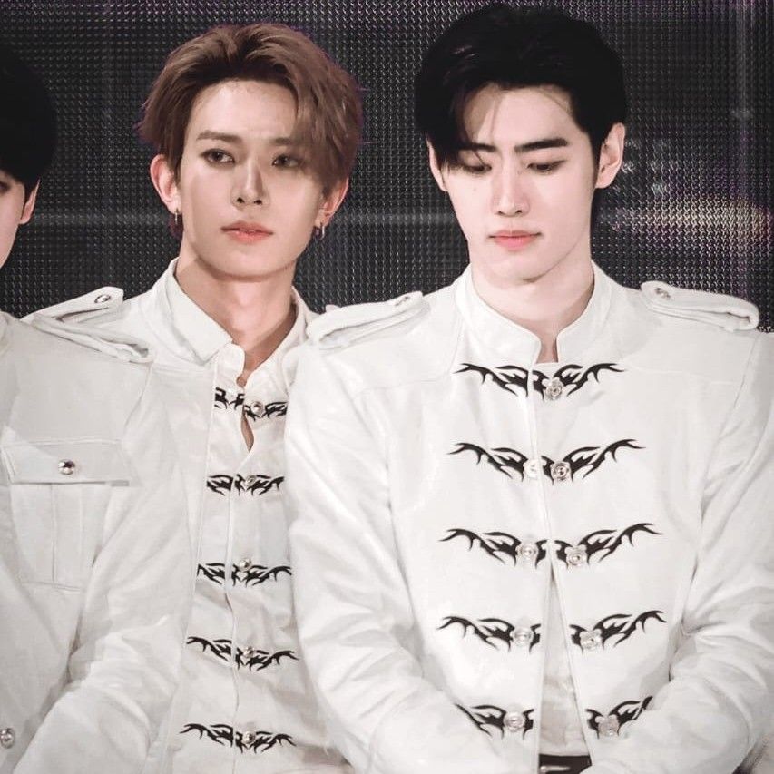 Foto aktivitas terbaru ENHYPEN