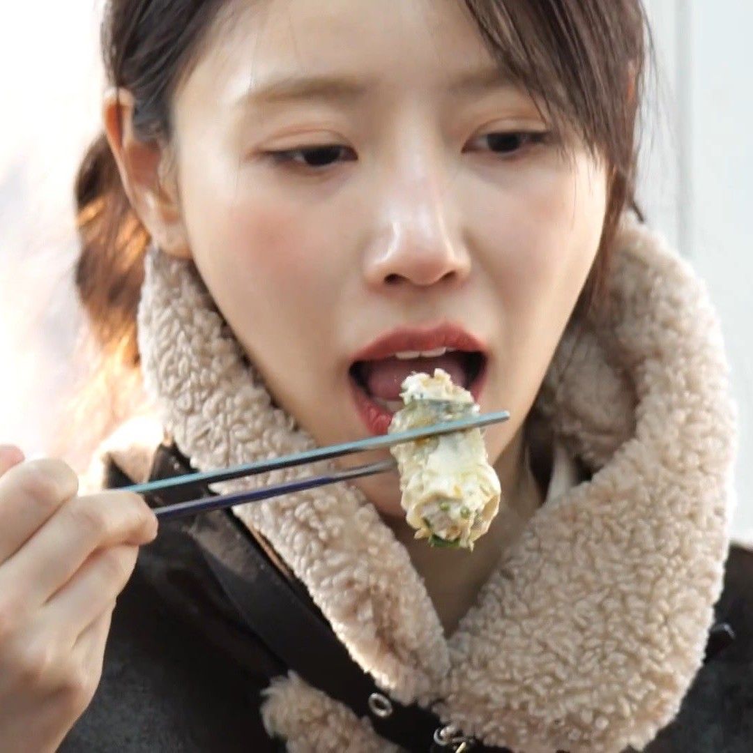 Recent activity shot of Lee Miju (Lovelyz)