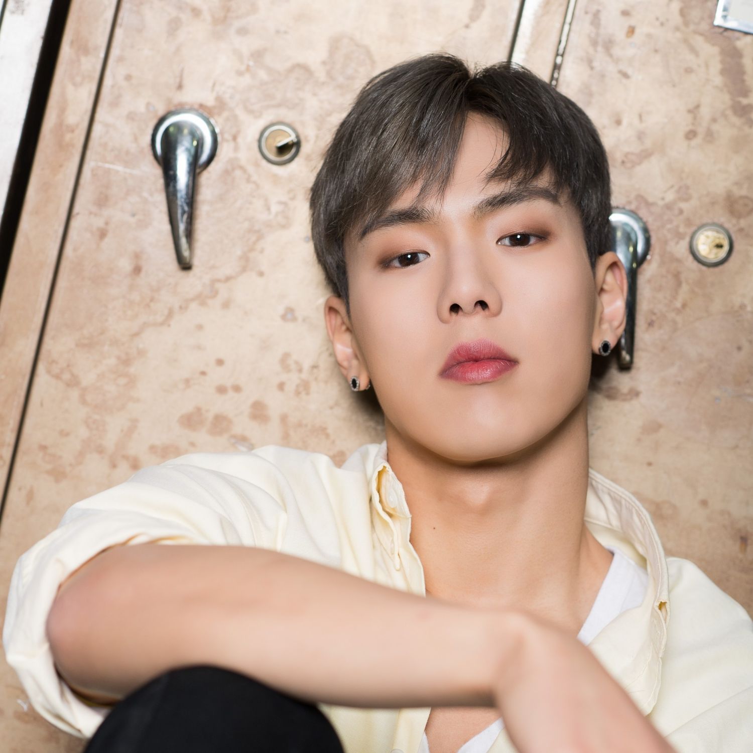 A moment captured by MONSTA X's fan