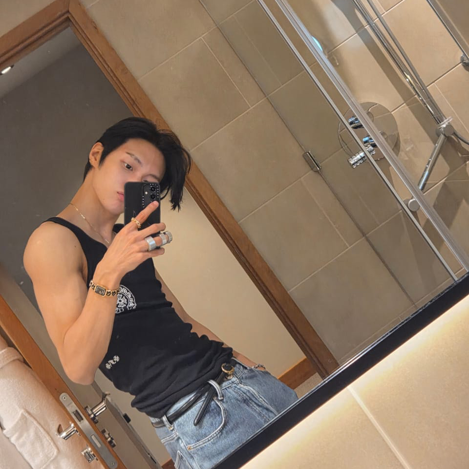 Latest photo of Wonbin (RIIZE)