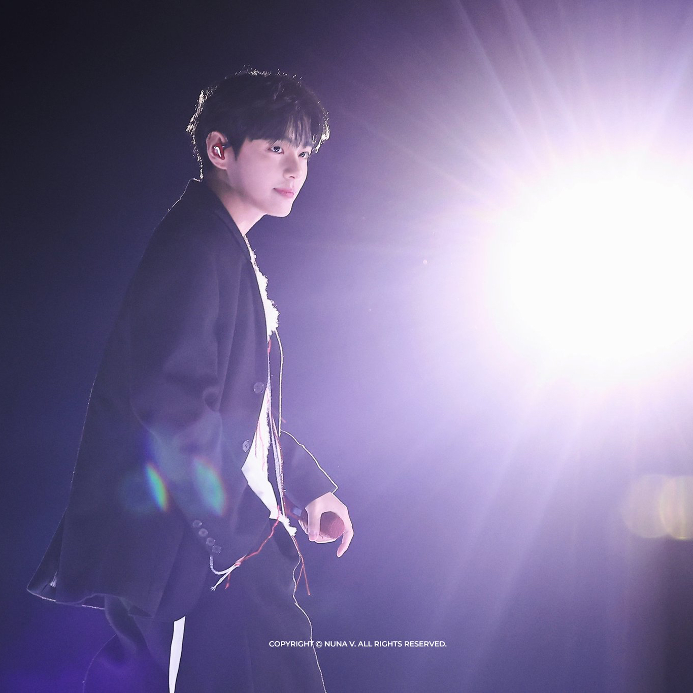 A moment captured by V (BTS)'s fan