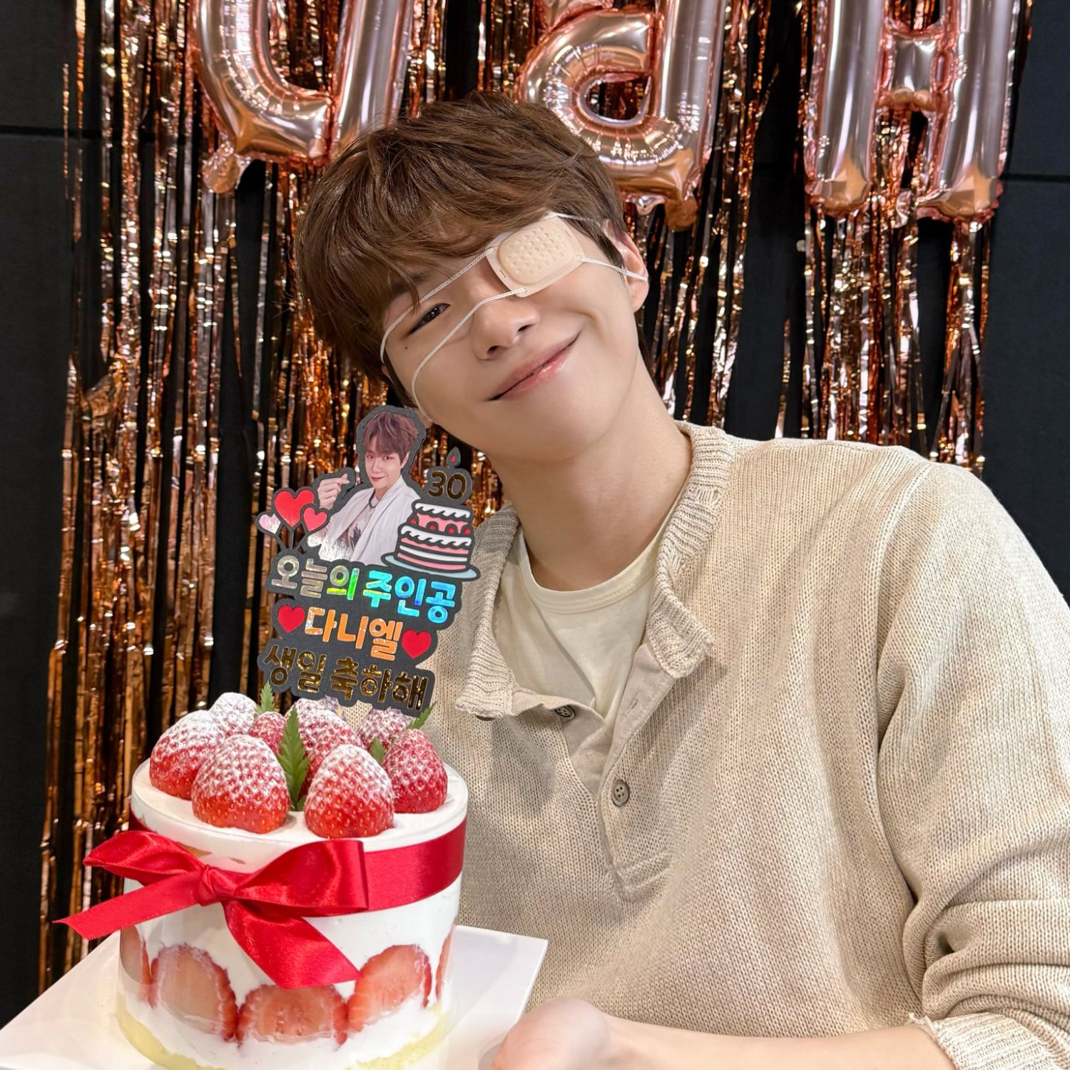 강다니엘의 비하인드 컷