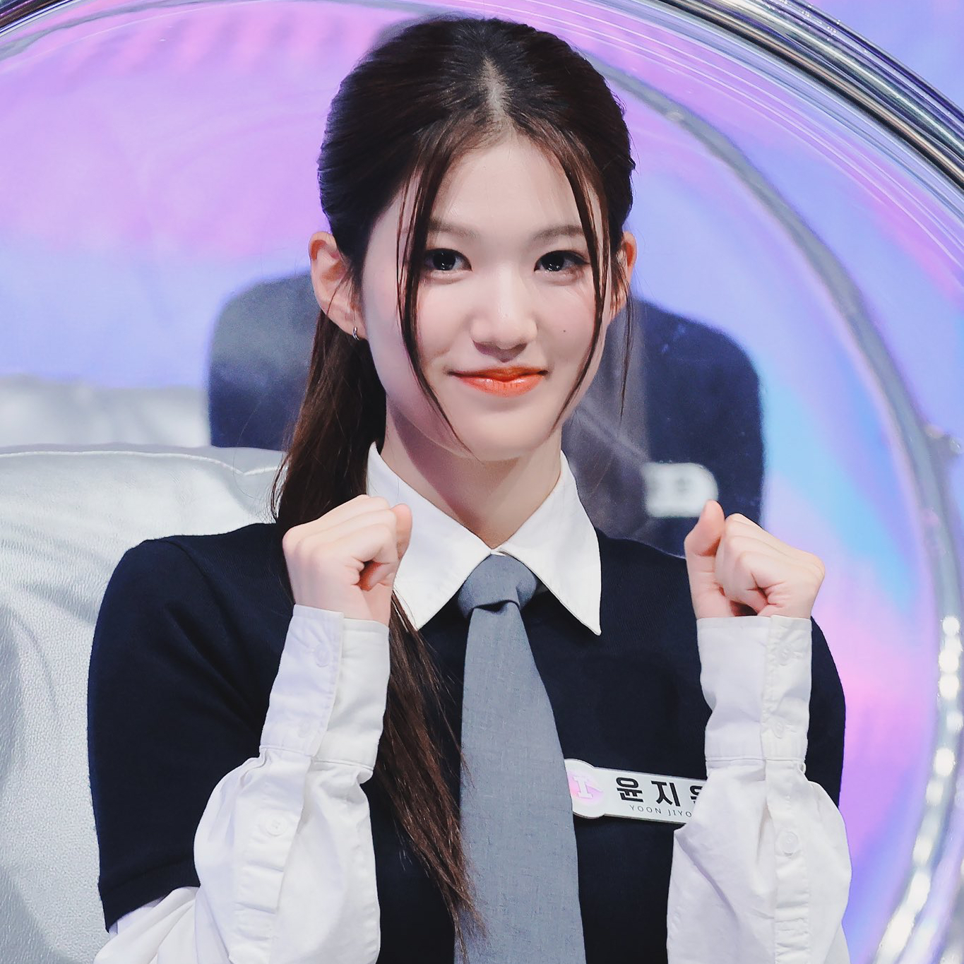 Behind-the-scenes cut of Yoon Jiyoon (izna)