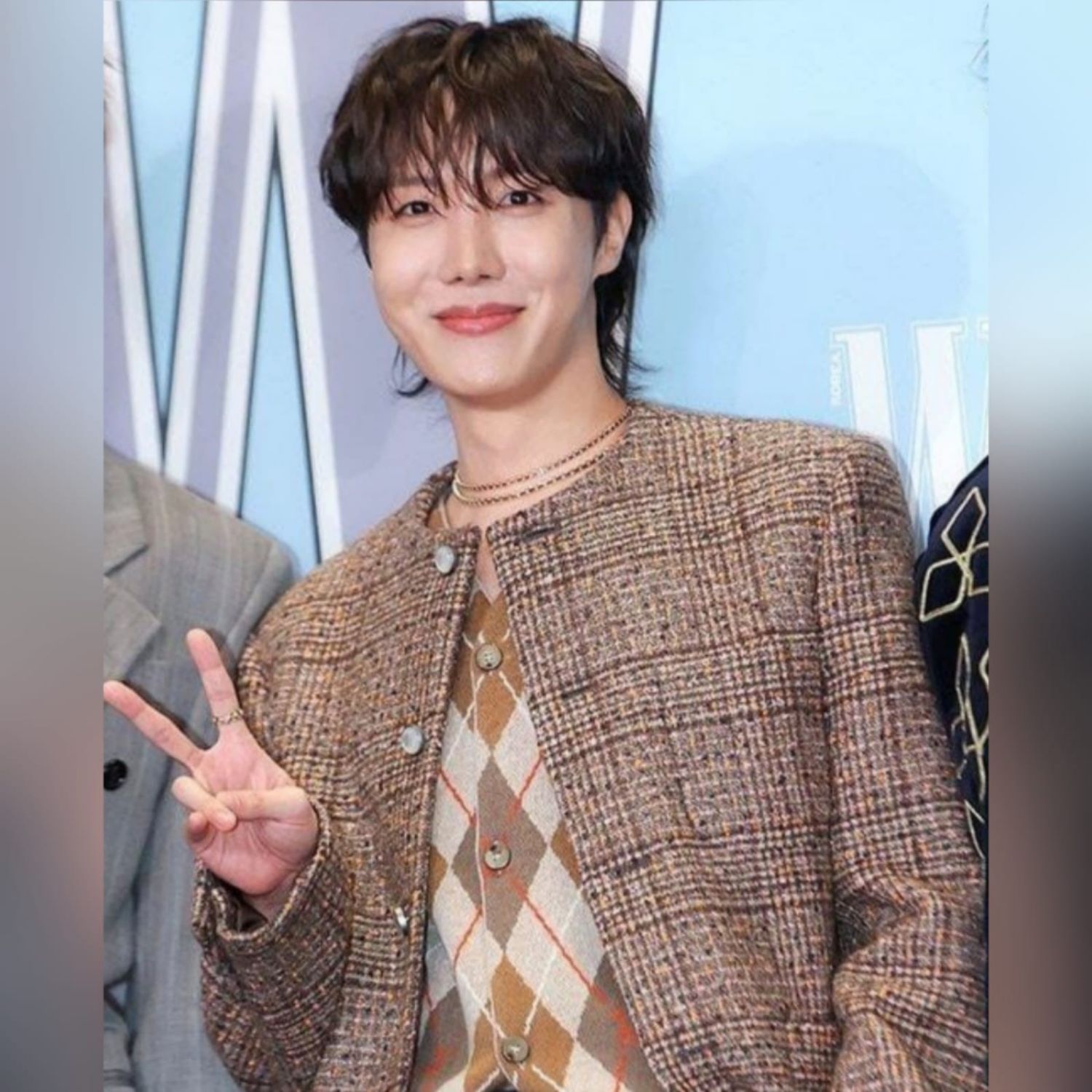 J-hope (防彈少年團)的最新照片