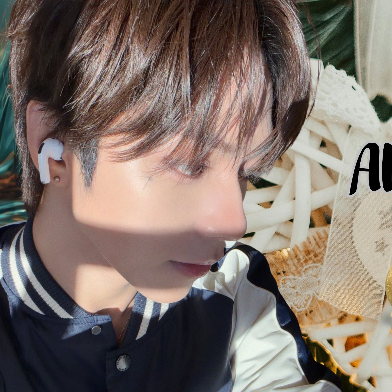 A moment captured by JL (AHOF)'s fan