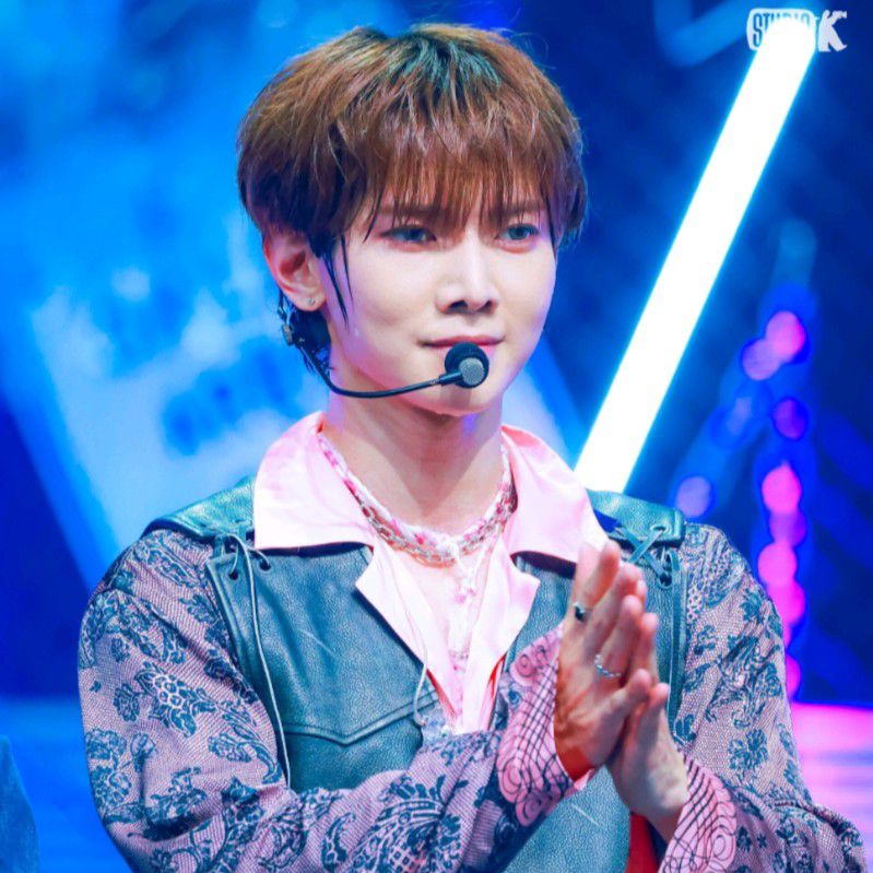 Recent activity shot of Yeosang (ATEEZ)