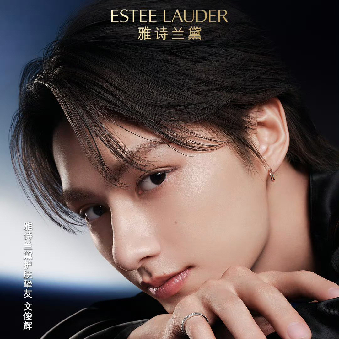 Jun (SEVENTEEN)的最新照片