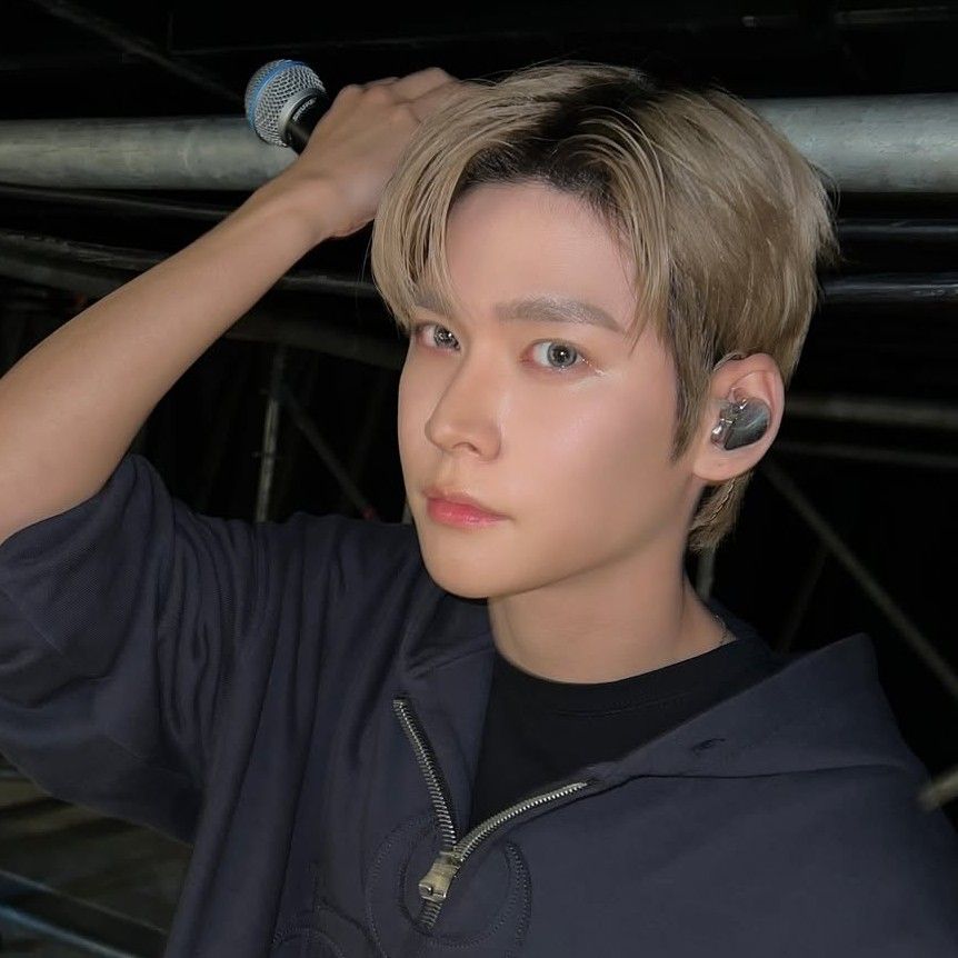 Latest photo of Eunseok (RIIZE)