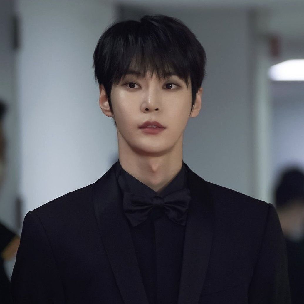 A moment captured by Doyoung (NCT 127)'s fan