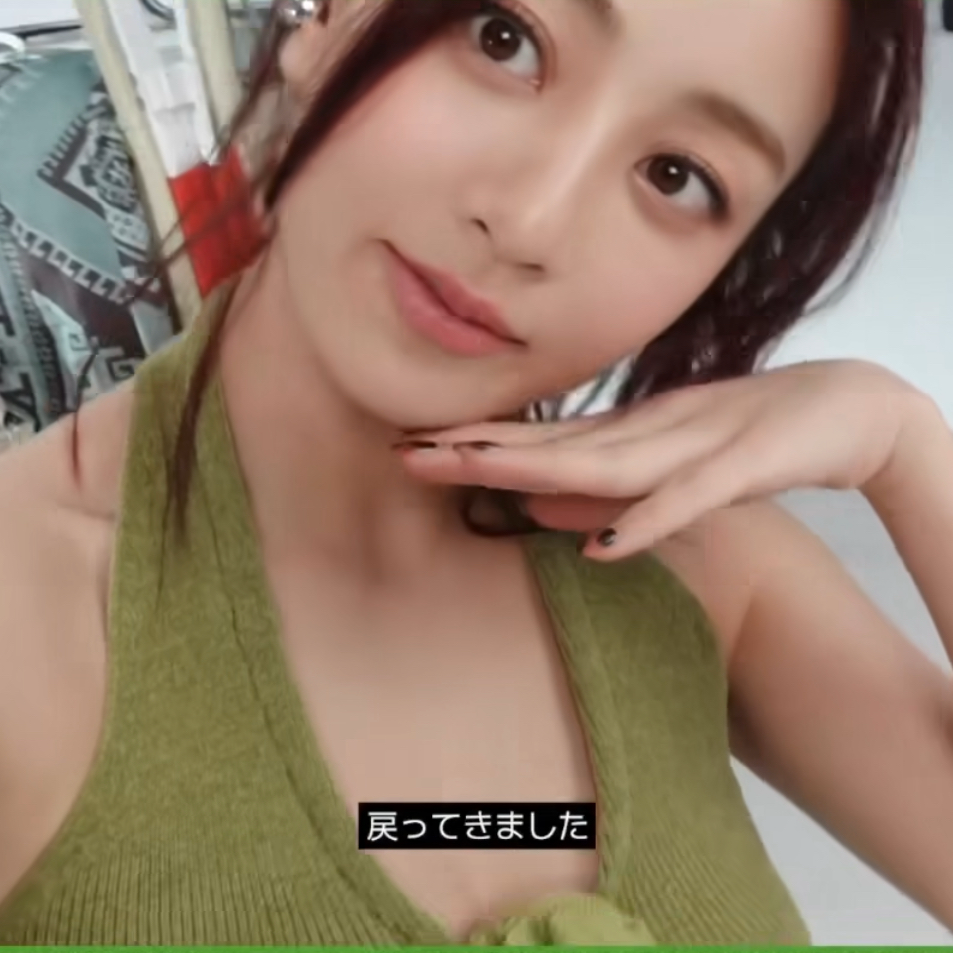 Latest photo of Jihyo (TWICE)