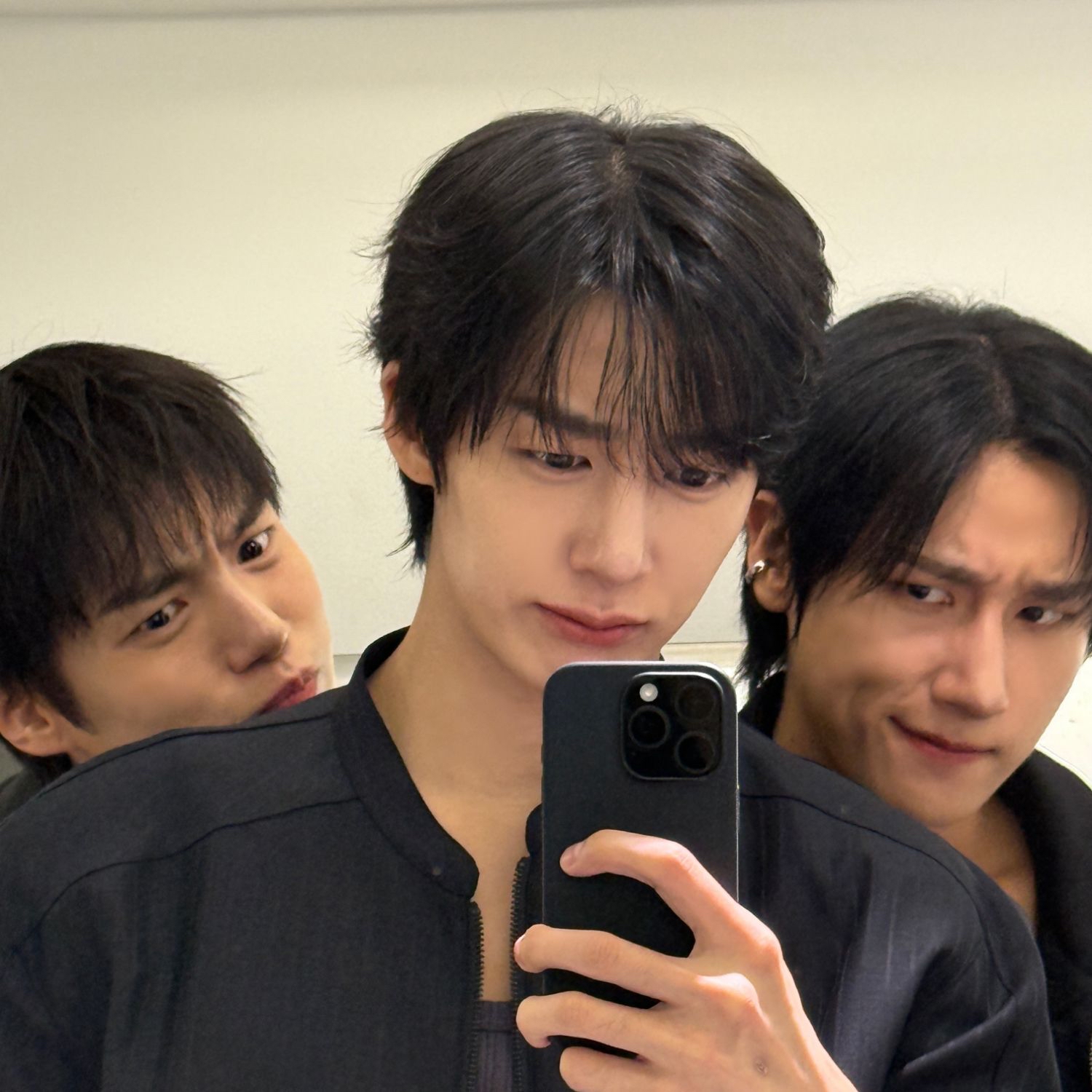 Foto aktivitas terbaru Minhyuk (MONSTA X)