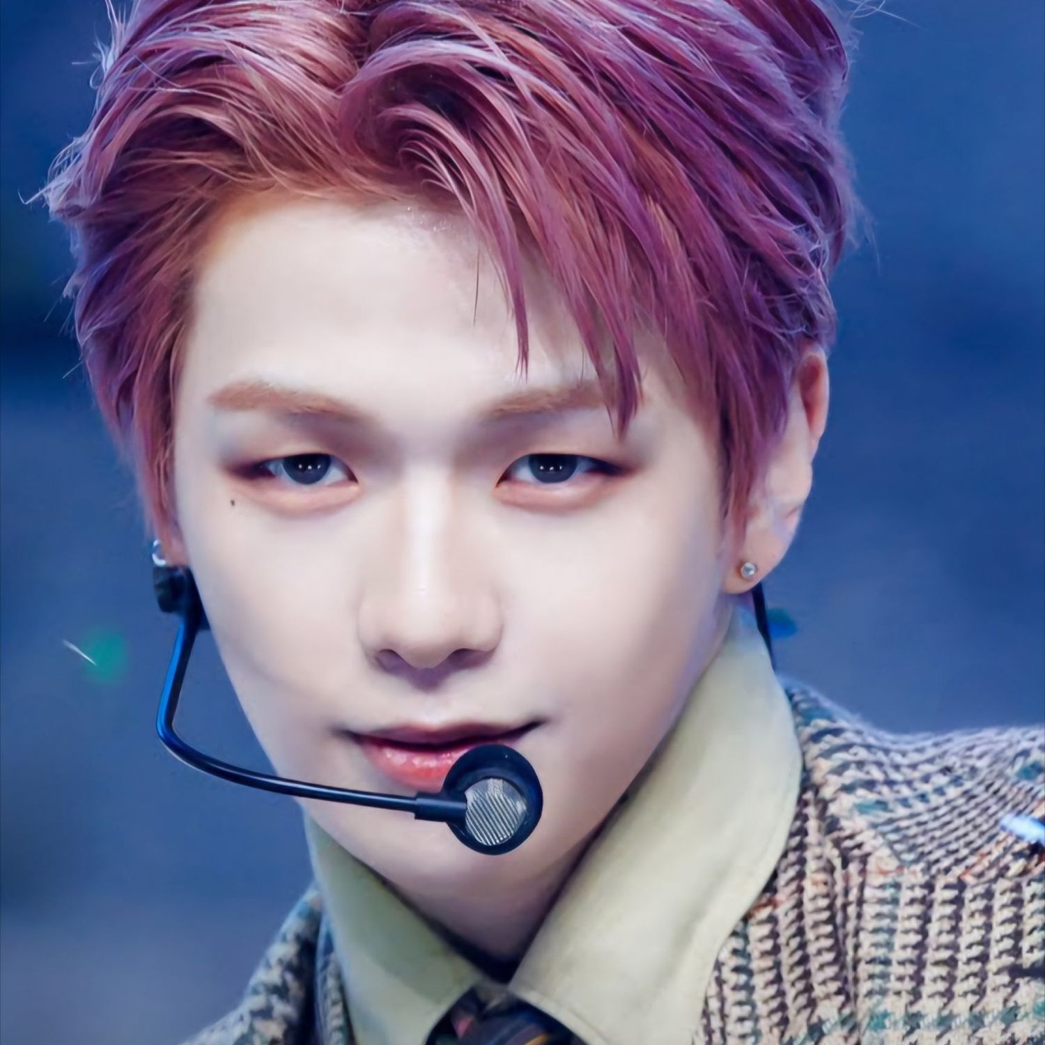 A moment captured by Kang Daniel's fan