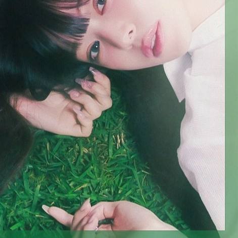 A moment captured by fromis (9)'s fan