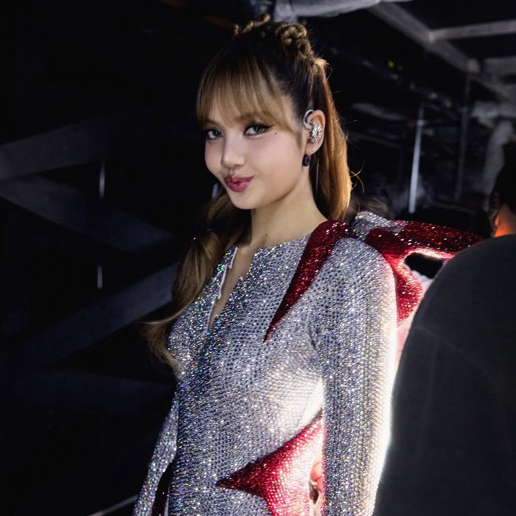 리사 (BLACKPINK) 최근 활동샷