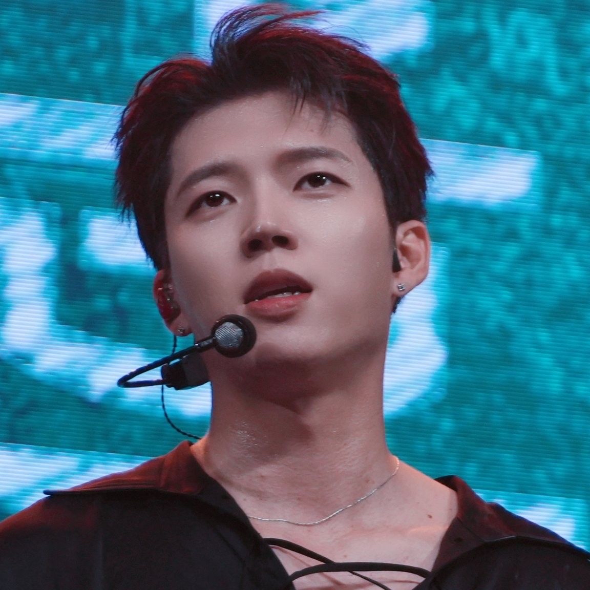 Behind-the-scenes cut of Woohyun (INFINITE)