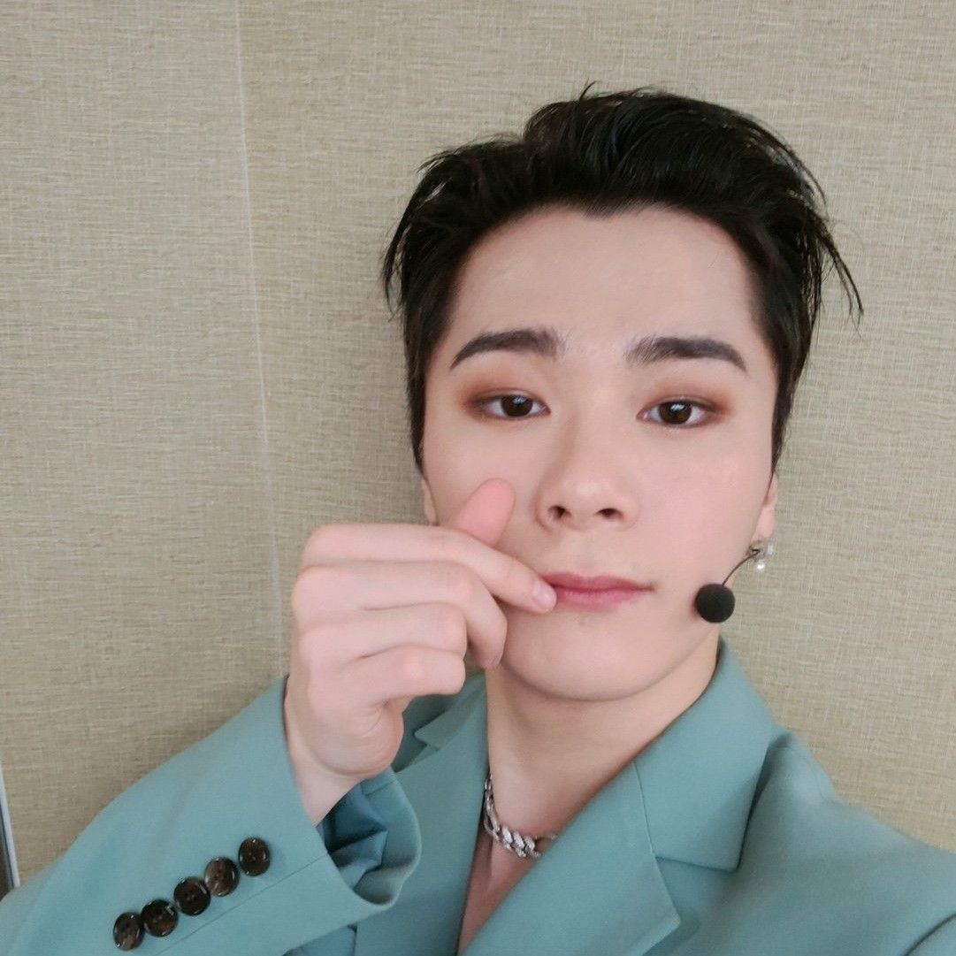 A moment captured by Moonbin (ASTRO)'s fan