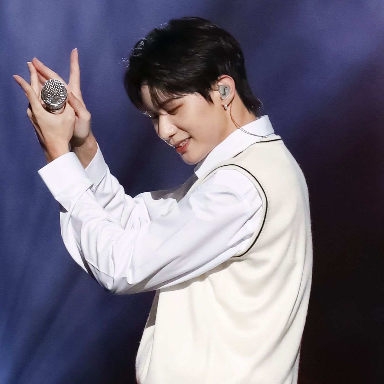 Recent activity shot of Kang Seungsik (VICTON)