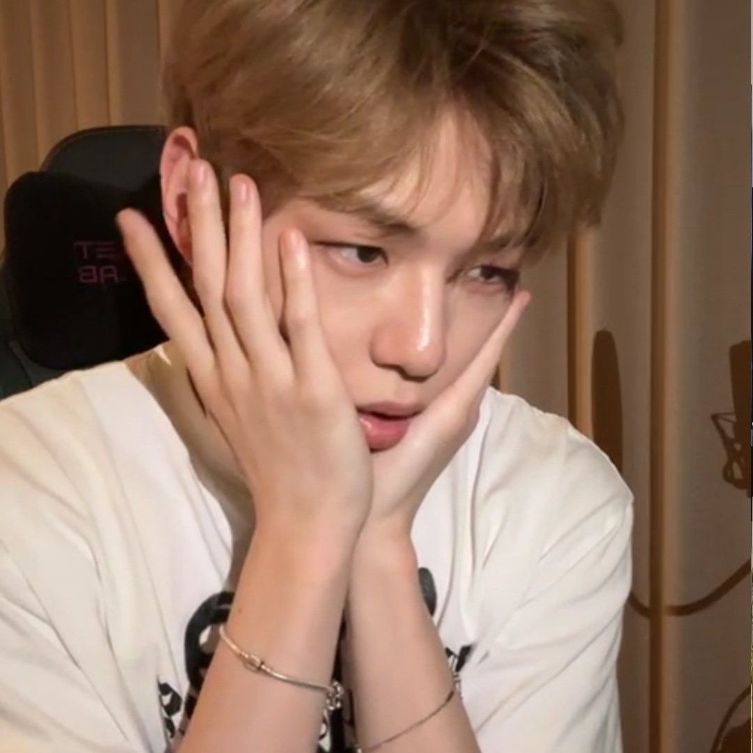 Recent activity shot of Kang Daniel