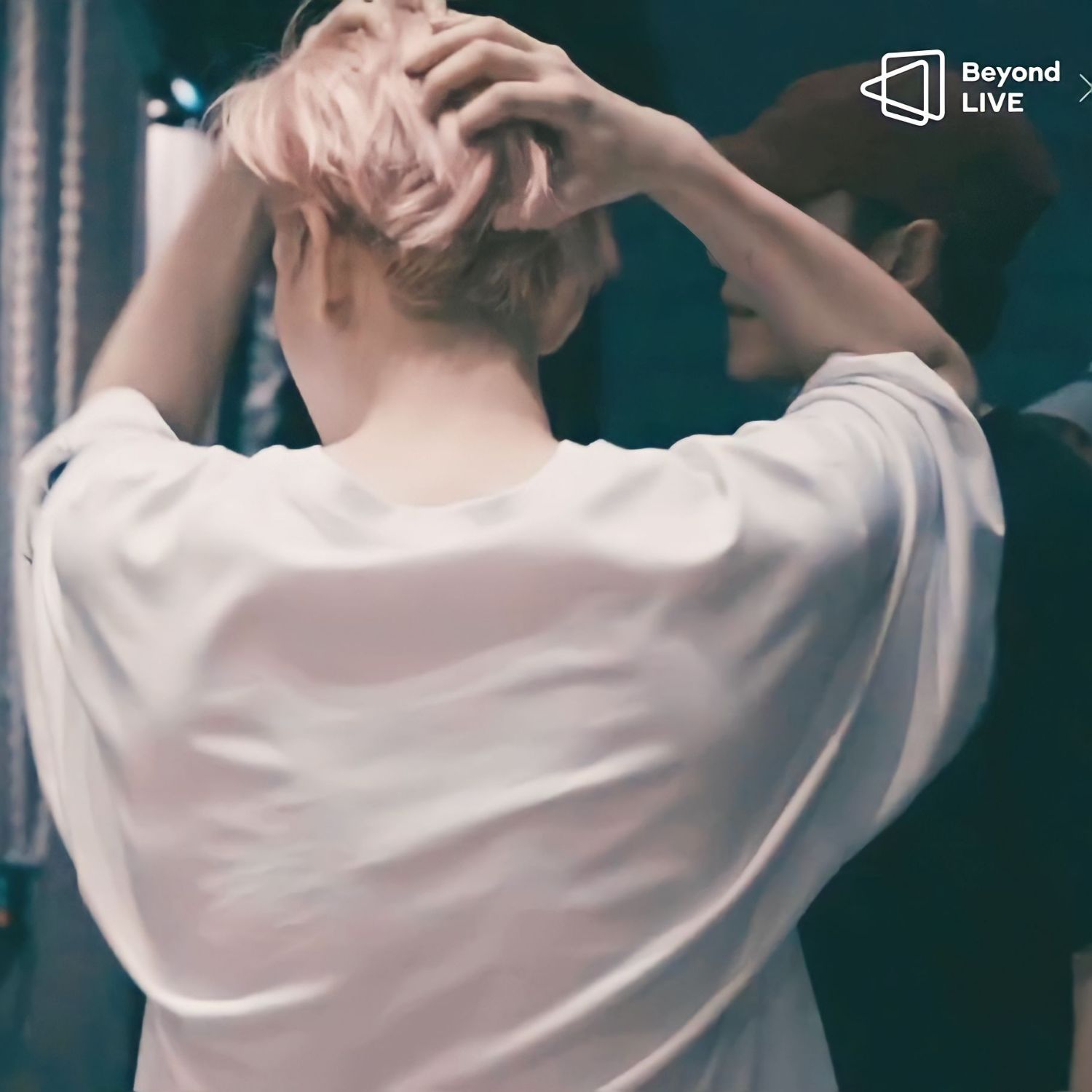 Behind-the-scenes cut of EXO