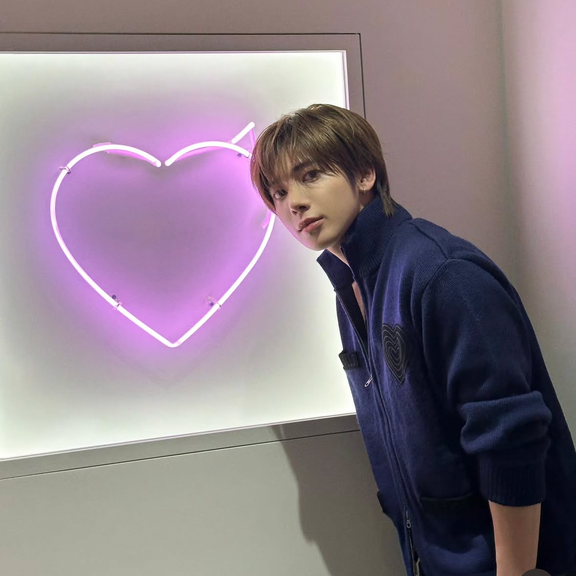 투모로우바이투게더의 비하인드 컷