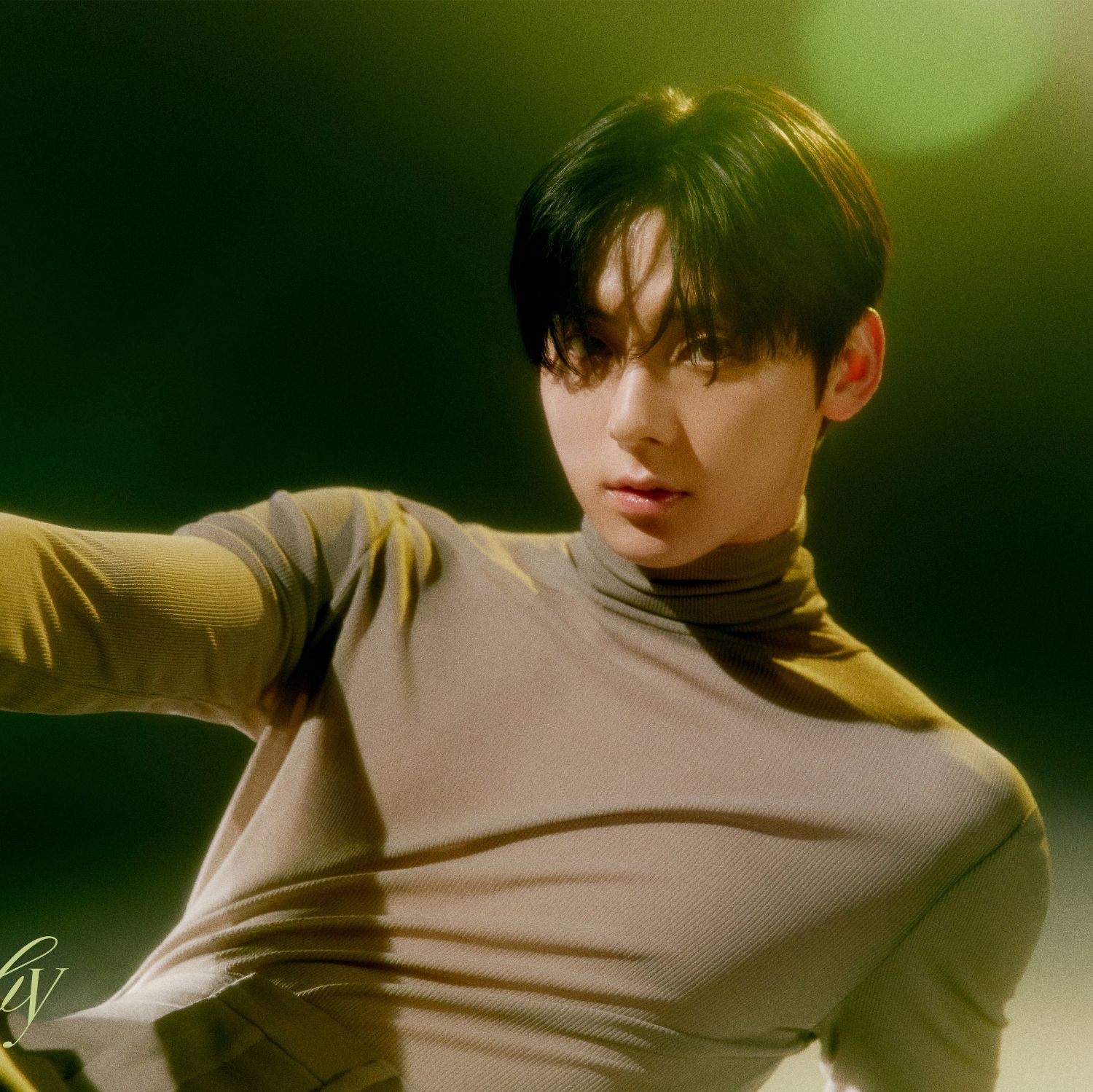 Recent activity shot of Hwang Minhyun
