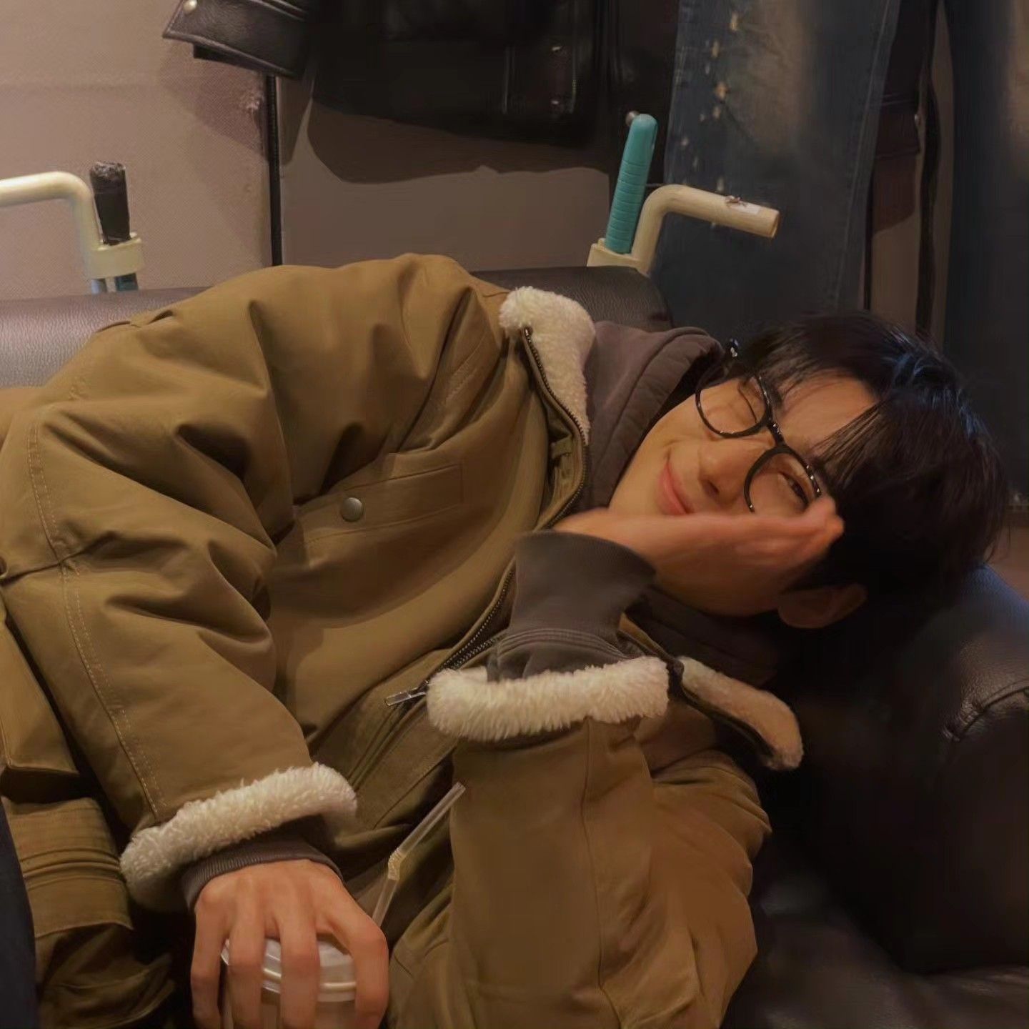 Behind-the-scenes cut of Han Seungwoo