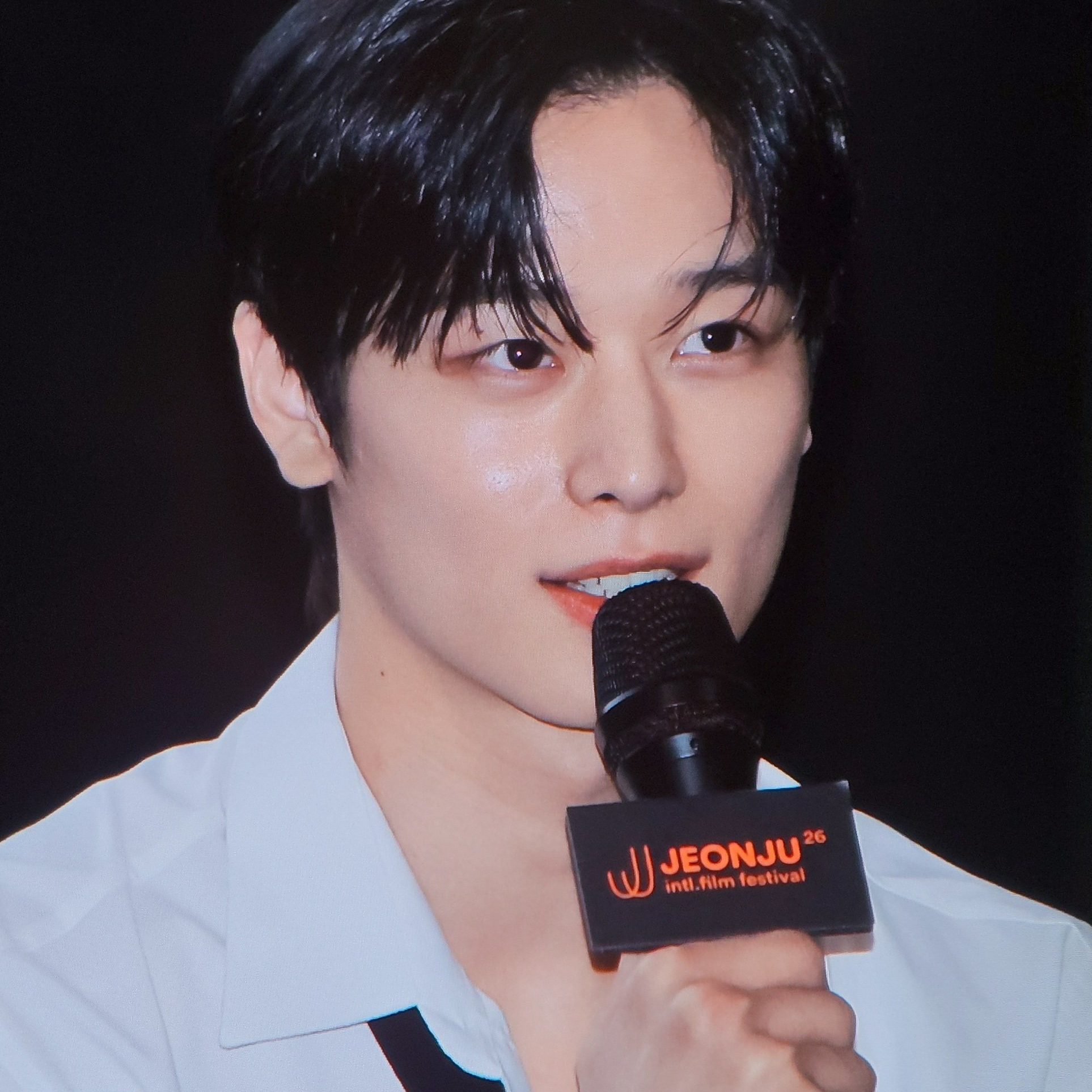 Behind-the-scenes cut of Juyeon (THE BOYZ)