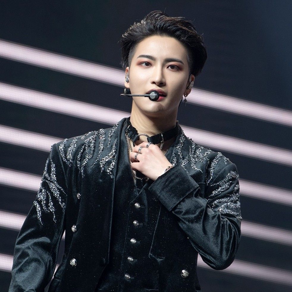 Latest photo of Seonghwa (ATEEZ)