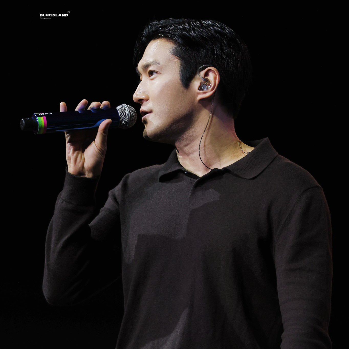 A moment captured by Siwon (Super Junior)'s fan