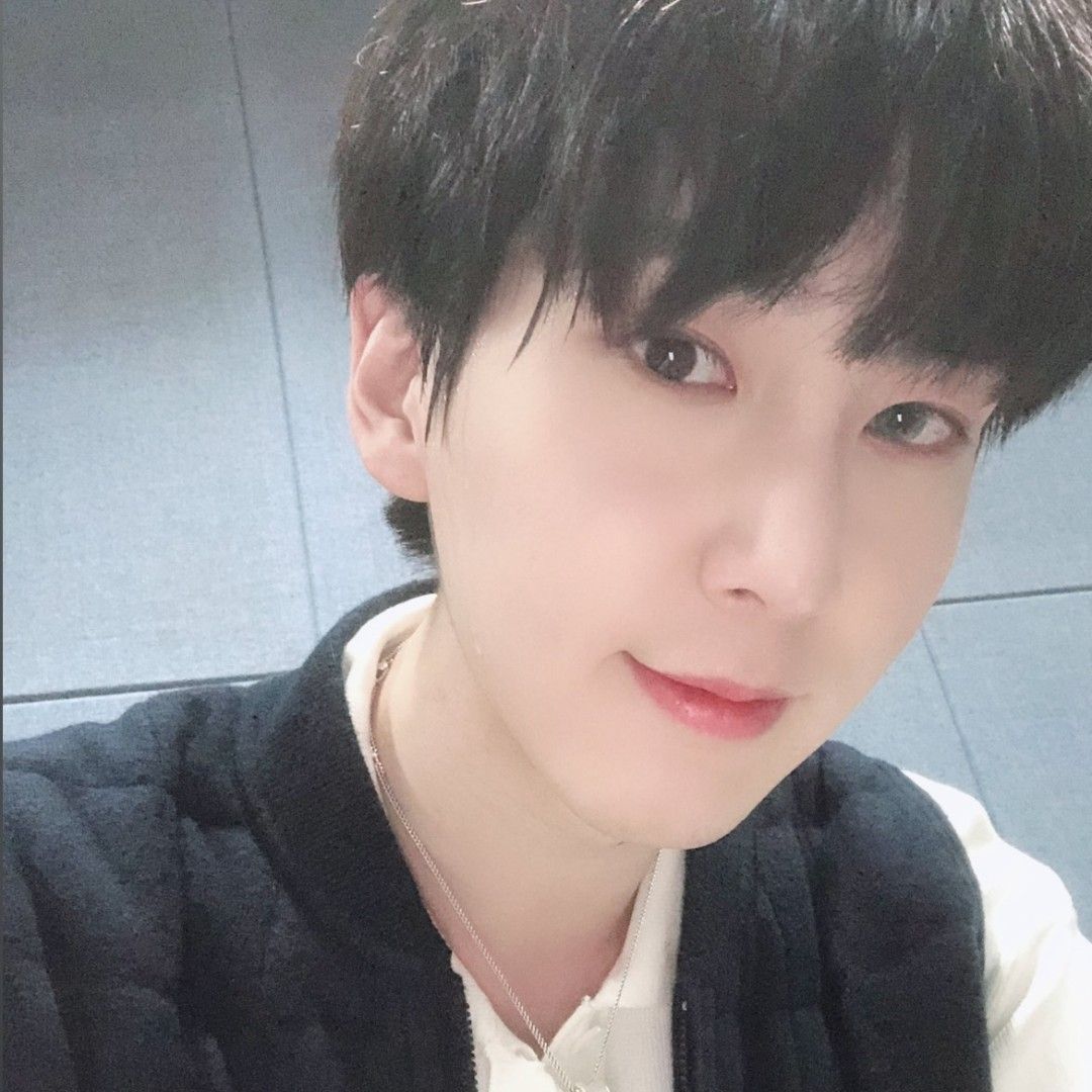 Behind-the-scenes cut of Shinwon (PENTAGON)